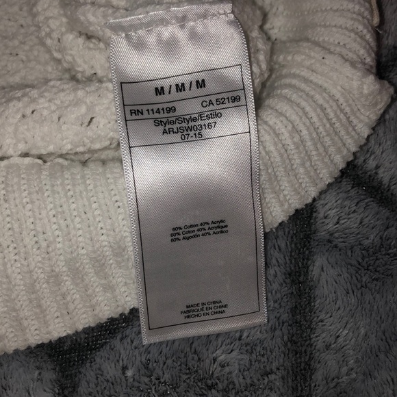 2/$20 Roxy Chunky Knit Sweater - Picture 3 of 7